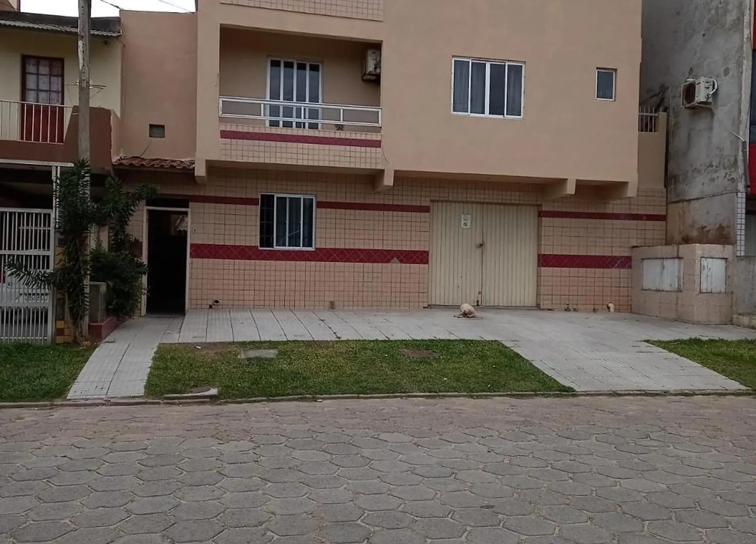 Apartlaguna - 3 Residenciais Diferentes 0*, Laguna